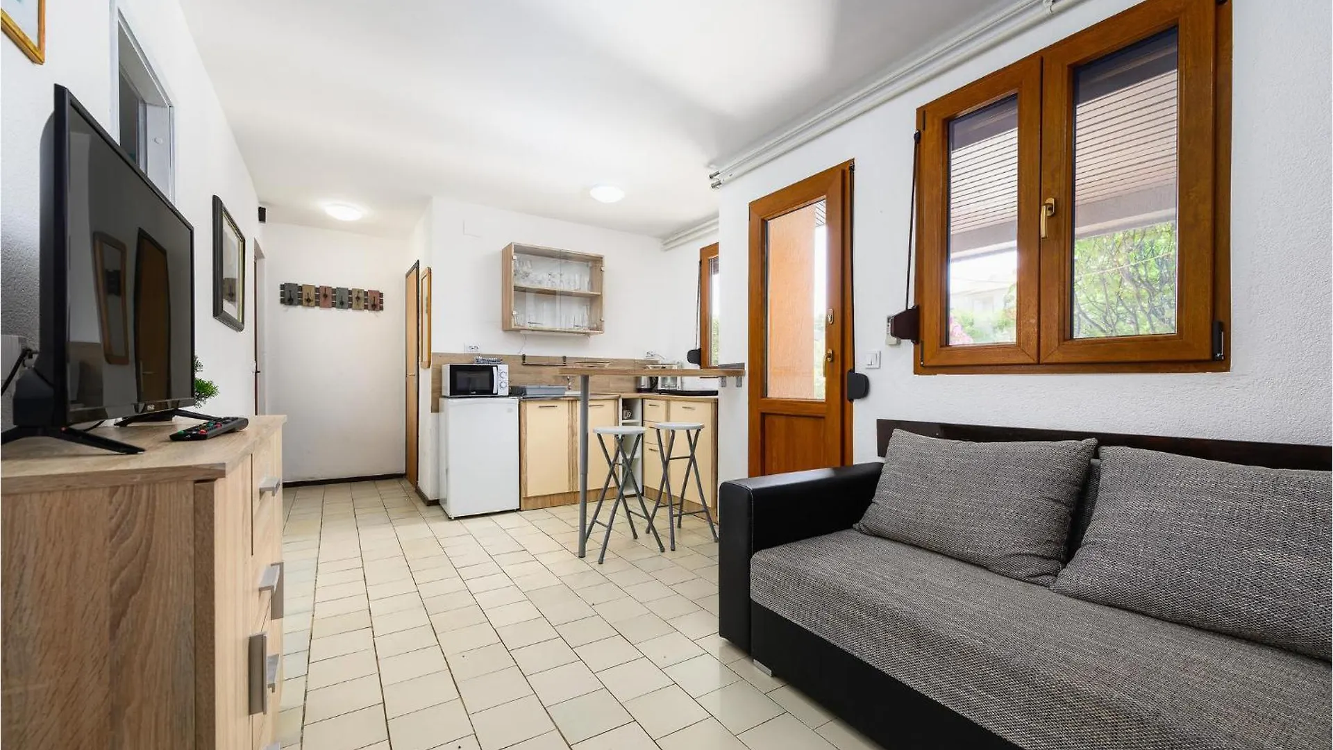 Beautiful Apartment In Rovinjsko Selo With Wifi